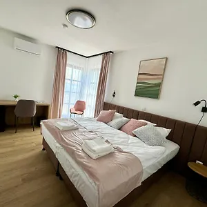 foglaljon itt